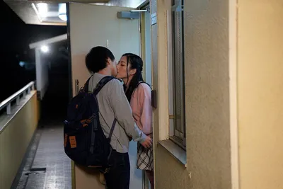 Mẹ yêu bạn học của con trai suốt 5 năm… sau cú sốc bị chồng yêu cắm sừng