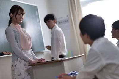 Nam sinh tống tình cô giáo khi biết cô ấy vào nhà nghỉ với bạn học cùng lớp